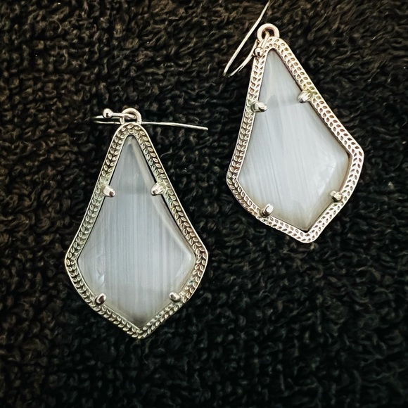 Kendra Scott Alex Chandelier earrings - Picture 5 of 5